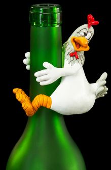 Сувенир на бутылку "Курочка на веселе", 10см, ErichKrause 40867