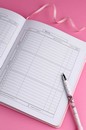 Дневник школьный "КОТИКИ НА РОЗОВОМ" кожзам:  А5+; твёрдый переплёт с поролоном, материал обложки: искусственная кожа "Софт-тач"; декор: перфорация + глиттерная подложка, Феникс+ 72458